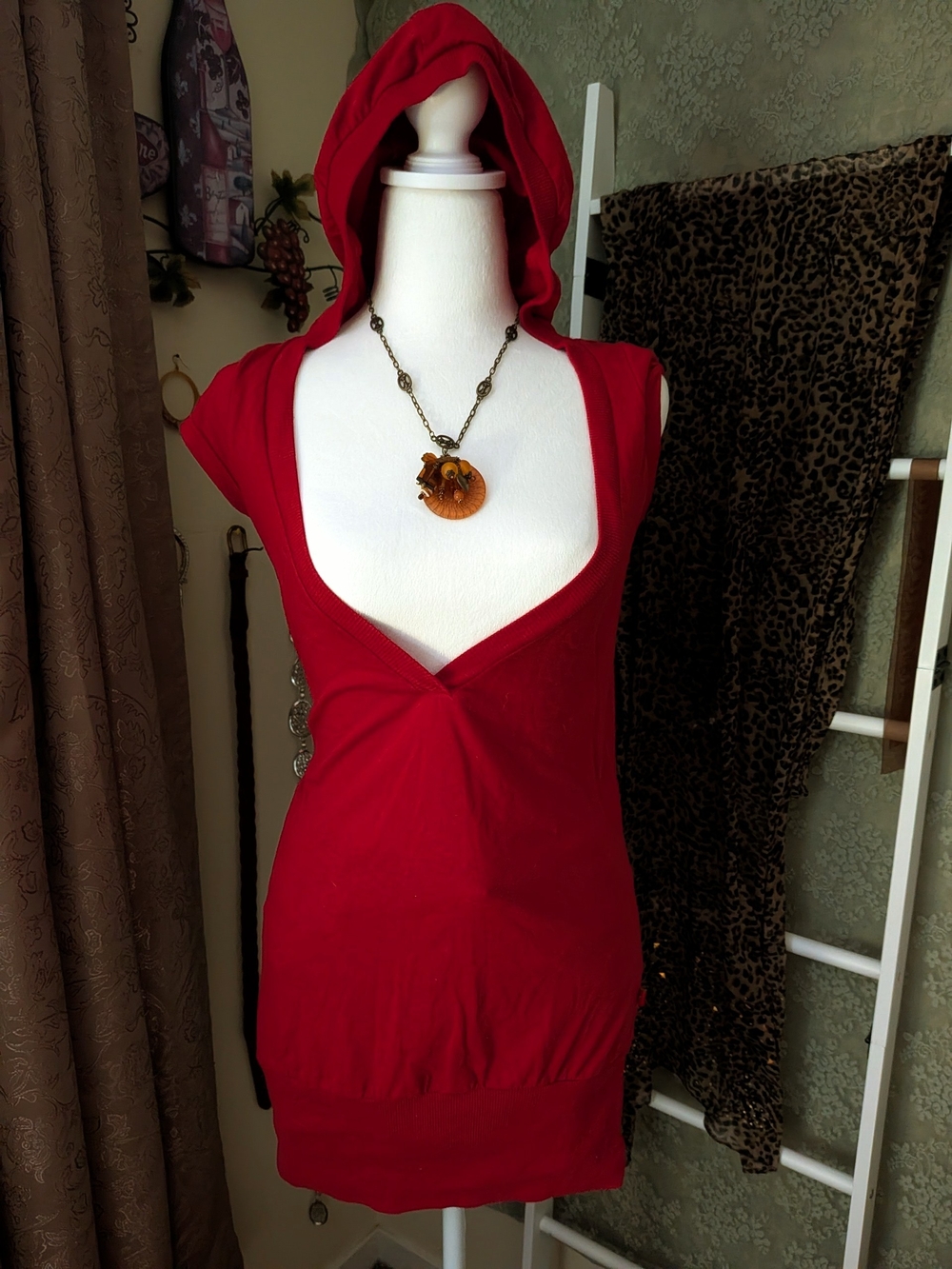 Vintage Garage Long Sleeveless Red Hoodie W Long V Neck Y2k